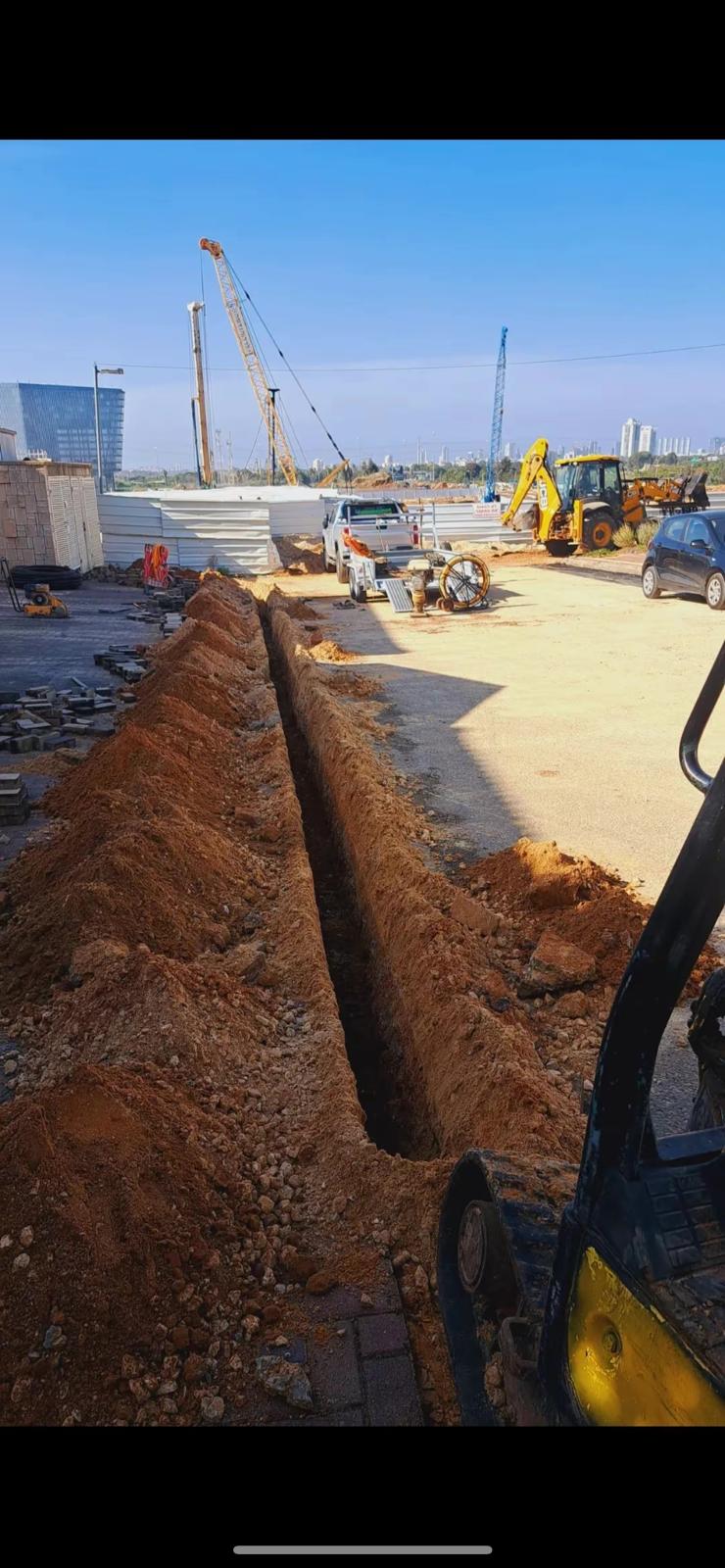 פירוק משתלבת לצורך ביצוע חפירה והנחת הצנרת, אור יהודה